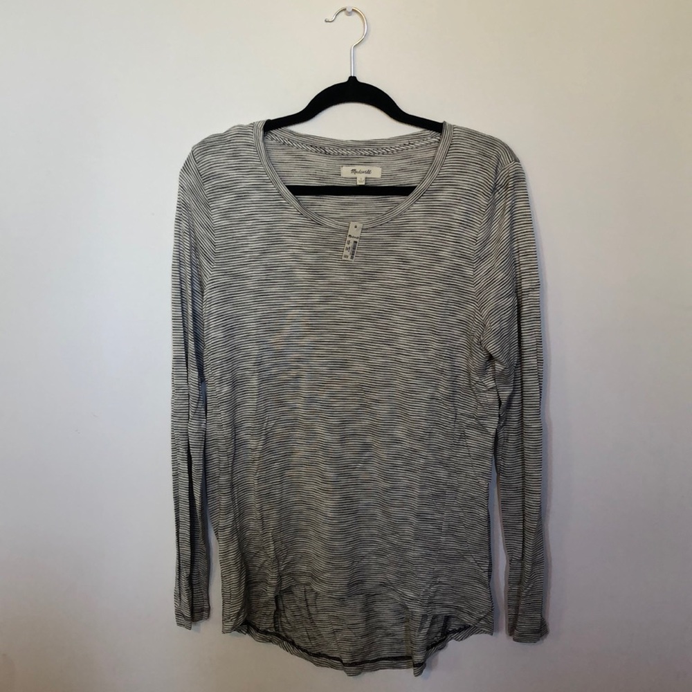 Long sleeve striped high low tee